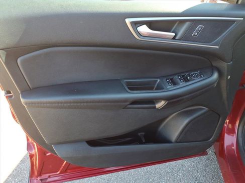 Certified 2022 Ford Edge SEL w/ Convenience Package image 13