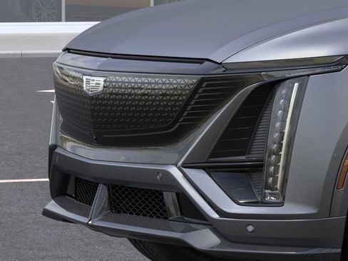 New 2026 Cadillac Lyriq V w/ Exterior Carbon Fiber Package AWD/4WD image 13