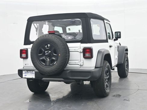 Used 2024 Jeep Wrangler Sport AWD/4WD image 6