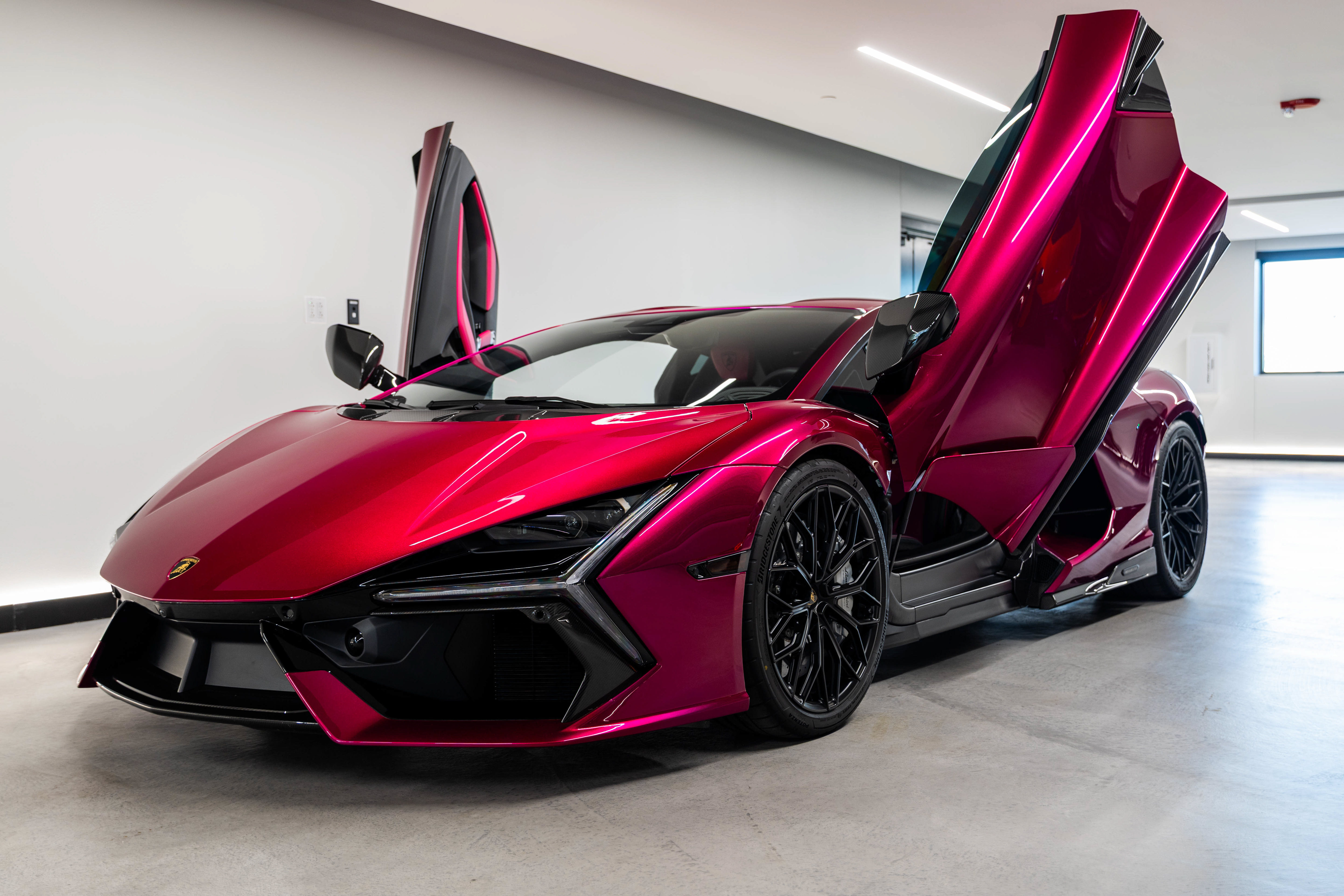 Used 2026 Lamborghini Revuelto AWD/4WD image 41
