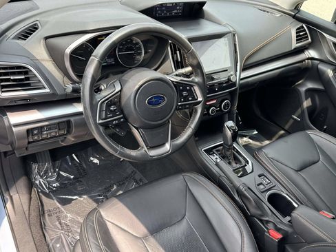 Used 2023 Subaru Crosstrek 2.5i Limited AWD/4WD image 9