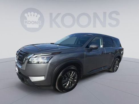 Used 2022 Nissan Pathfinder S image 5