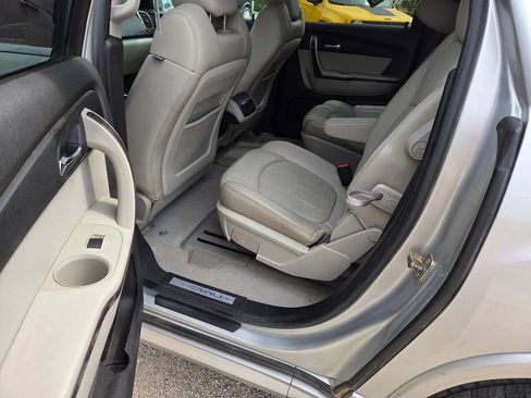 Used 2011 GMC Acadia Denali AWD/4WD image 12