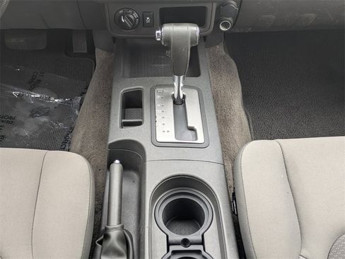 Used 2015 Nissan Xterra S w/ Value Package image 18