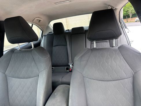 Used 2020 Toyota Corolla LE FWD image 11