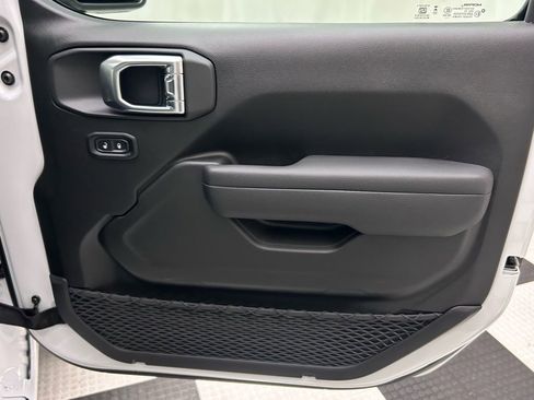 New 2026 Jeep Gladiator Sport image 16