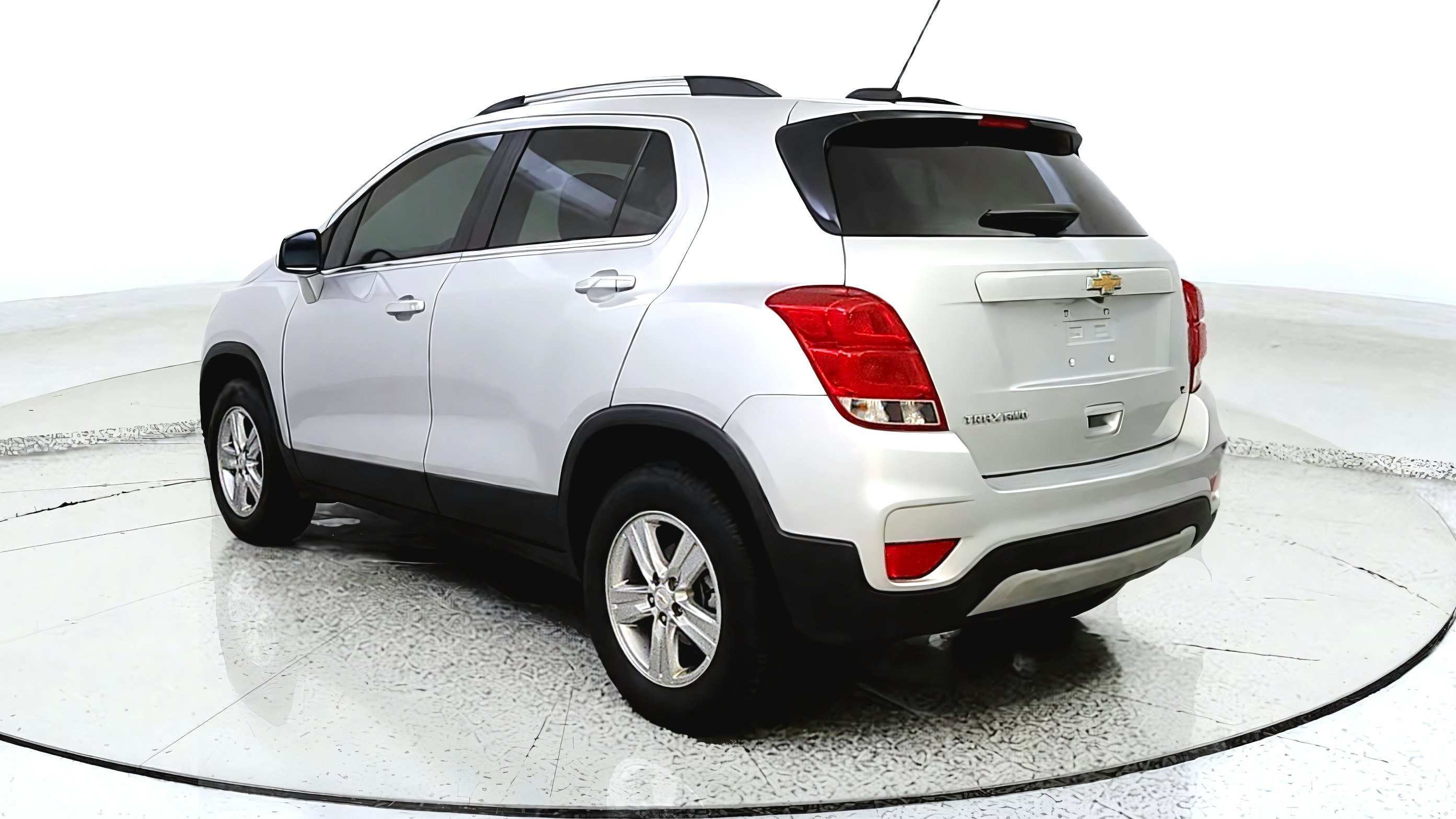 Used 2019 Chevrolet Trax LT w/ LT Convenience Package AWD/4WD image 5