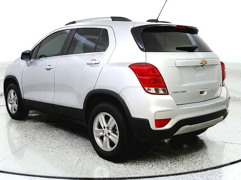 Used 2019 Chevrolet Trax LT w/ LT Convenience Package AWD/4WD image 5