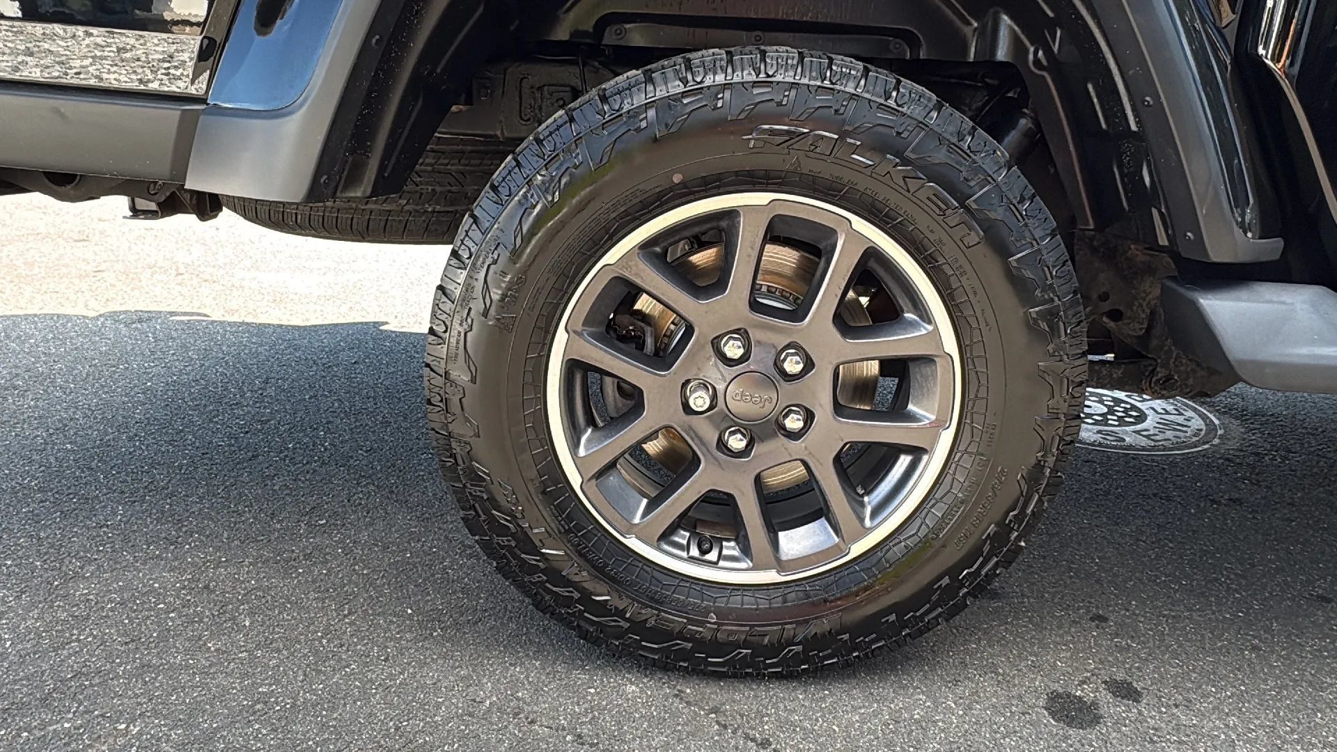 Used 2020 Jeep Gladiator Overland AWD/4WD image 18
