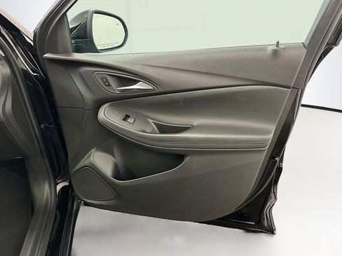 Used 2025 Buick Encore GX Preferred image 33