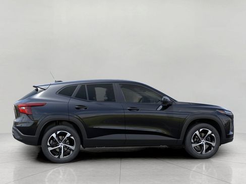 New 2026 Chevrolet Trax RS w/ Driver Confidence Package image 5