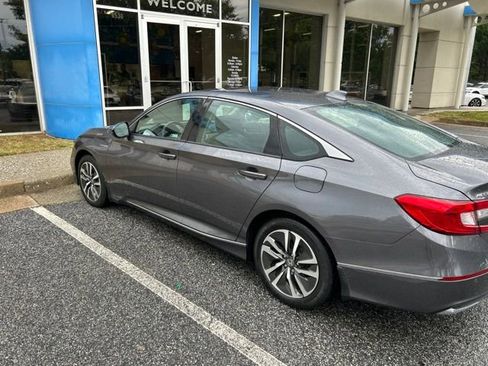 Used 2021 Honda Accord EX-L image 2