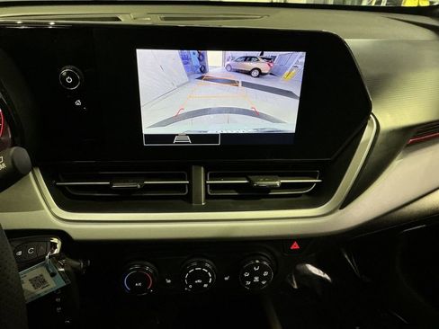 Used 2024 Chevrolet Trax RS w/ Driver Confidence Package image 27