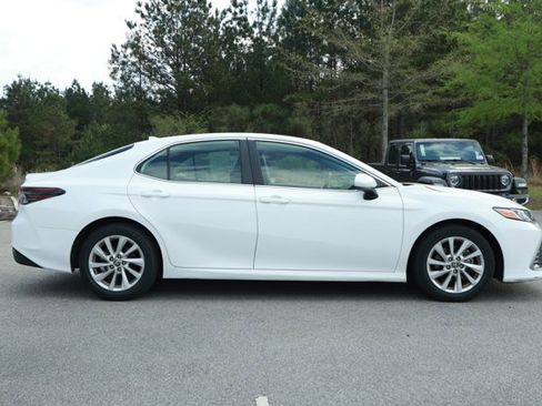 Used 2024 Toyota Camry LE image 4
