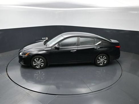 Used 2023 Nissan Altima 2.5 S FWD image 17