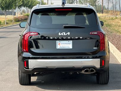 Used 2024 Kia Telluride S w/ S Sunroof Package