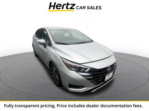 Used 2025 Nissan Versa SV FWD image 1