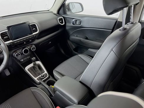 New 2026 Hyundai Venue SEL image 20