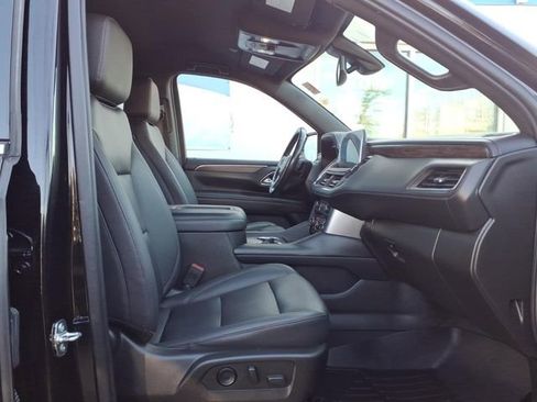 Used 2022 Chevrolet Tahoe LT w/ Luxury Package AWD/4WD image 20