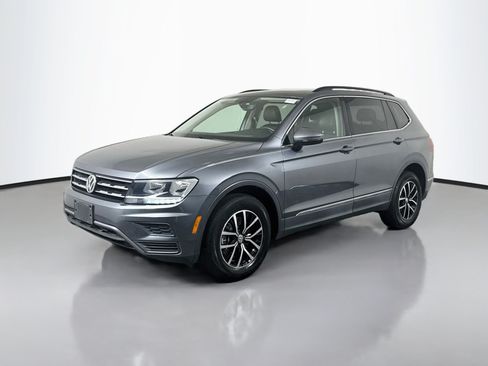 Used 2021 Volkswagen Tiguan SE w/ Panoramic Sunroof Package AWD/4WD image 4