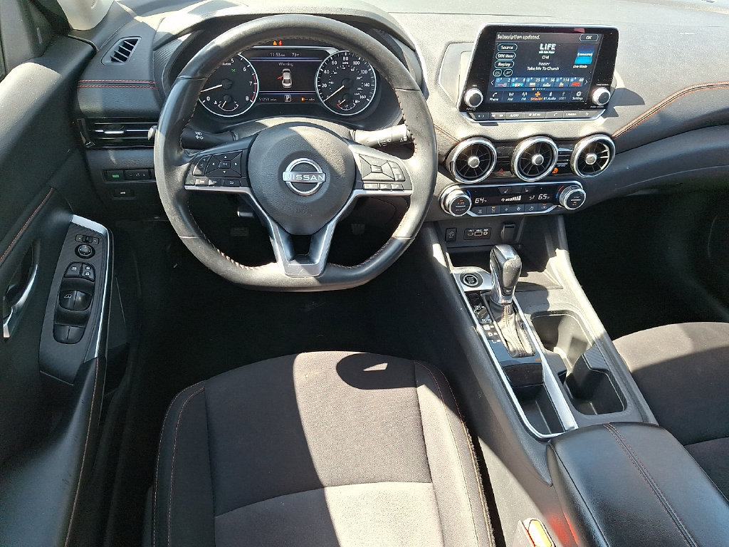 Used 2025 Nissan Sentra SR FWD image 11