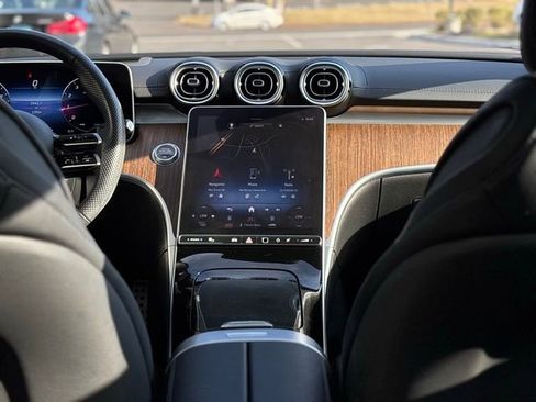 Used 2023 Mercedes-Benz C 300 4MATIC Sedan image 31