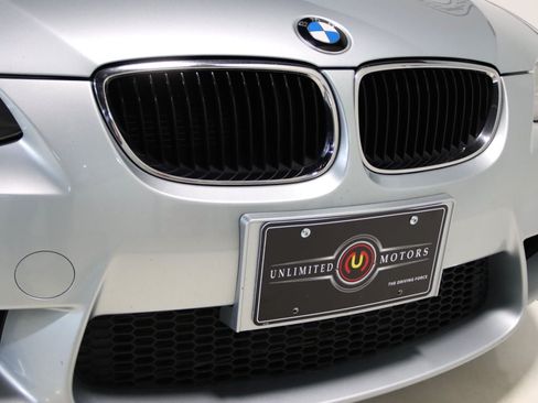 Used 2011 BMW M3 Convertible RWD image 30