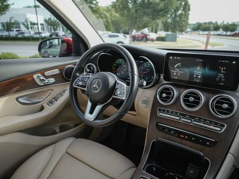 Certified 2022 Mercedes-Benz GLC 300 4MATIC image 19