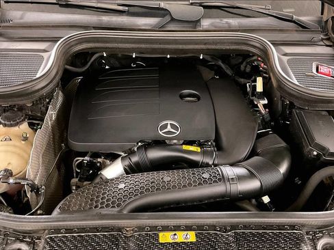 Used 2022 Mercedes-Benz GLE 350 4MATIC w/ Premium Package image 9