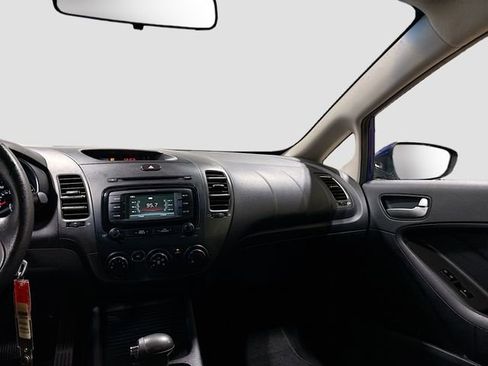 Used 2017 Kia Forte LX w/ LX Popular Package image 23