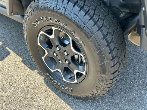 Used 2023 Jeep Wrangler Unlimited Rubicon 4xe w/ Cold Weather Group AWD/4WD image 17