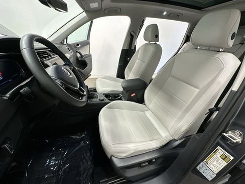 Used 2020 Volkswagen Tiguan SEL image 19