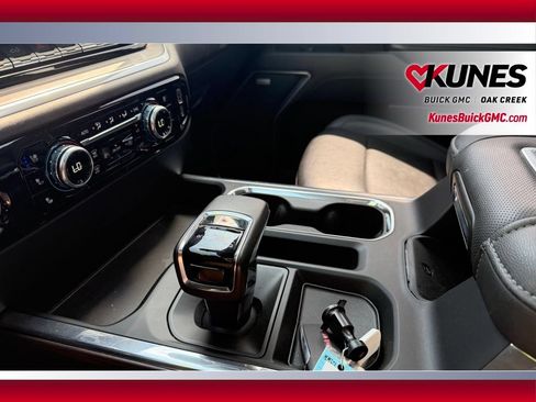 Used 2022 GMC Sierra 1500 SLT w/ SLT Convenience Package AWD/4WD image 27