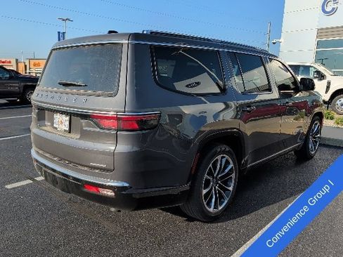 Used 2024 Jeep Wagoneer Series III w/ Premium Group I AWD/4WD image 6