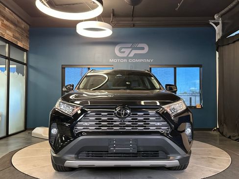 Used 2019 Toyota RAV4 Limited w/ Advanced Technology Package AWD/4WD image 8