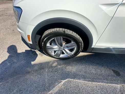 Used 2021 Volkswagen Tiguan SEL image 6