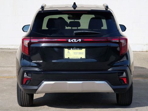Used 2024 Kia Seltos S FWD image 48