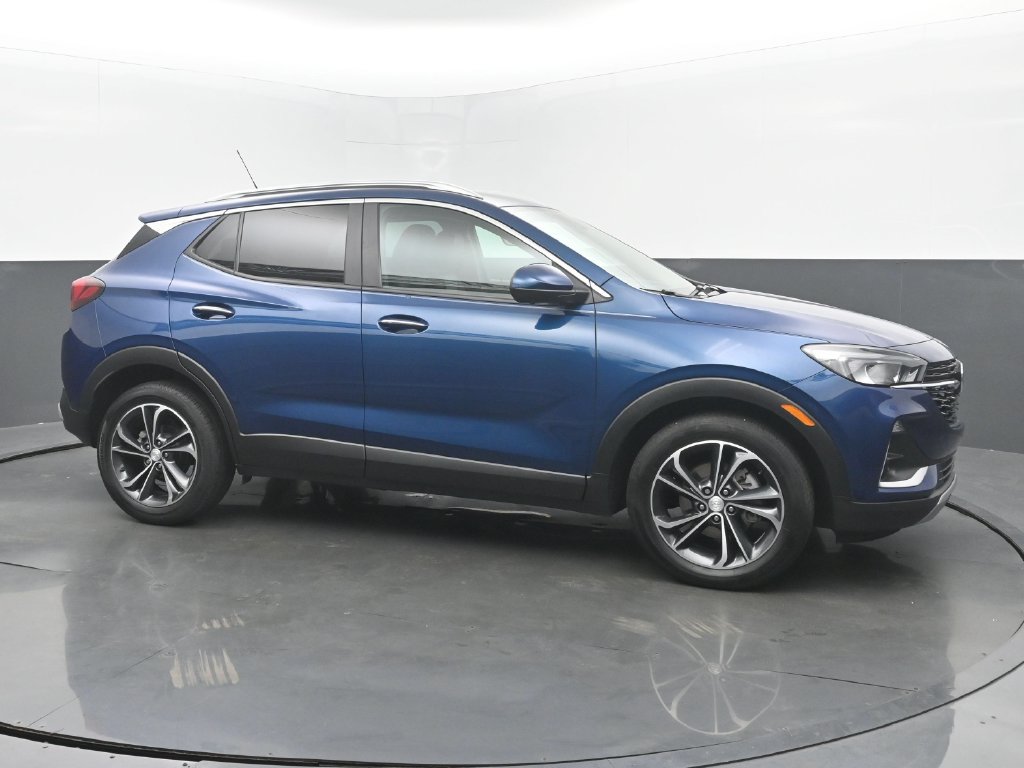 Used 2020 Buick Encore GX Select w/ Advanced Technology Package FWD image 3