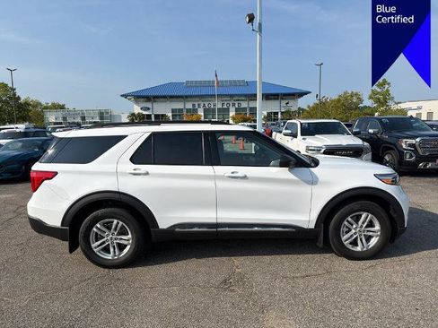 Certified 2023 Ford Explorer XLT w/ Equipment Group 202A AWD/4WD image 4