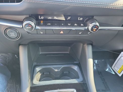 New 2026 MAZDA MAZDA3 2.5 S Hatchback w/ Premium Pkg image 31