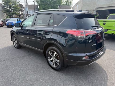 Used 2017 Toyota RAV4 XLE w/ Plus Extra Value Package AWD/4WD image 5