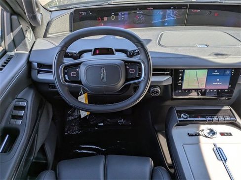 New 2025 Lincoln Navigator Reserve w/ Jet Appearance Package image 15