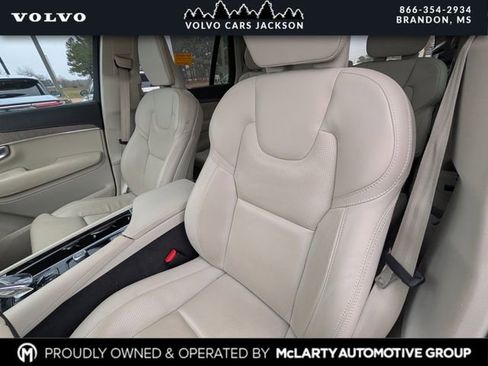 Used 2023 Volvo XC90 B6 Ultimate w/ Protection Package Premier image 13