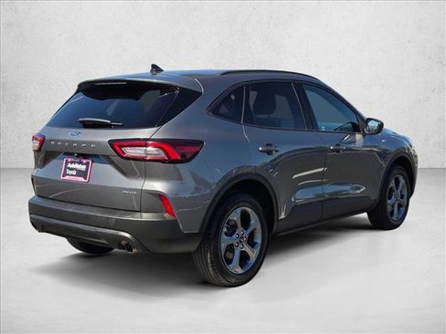 Used 2025 Ford Escape ST-Line image 5