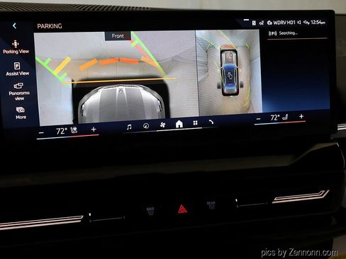 Used 2026 BMW 530i xDrive w/ Premium Package image 22