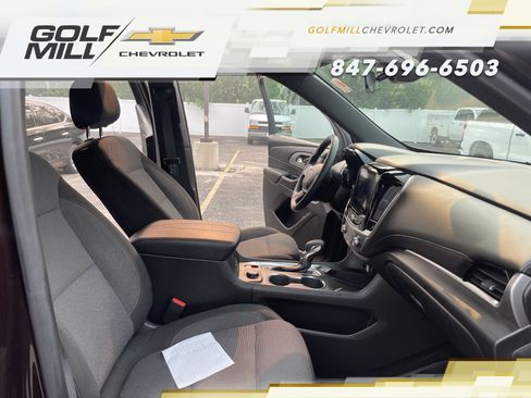 Used 2023 Chevrolet Traverse LT w/ LPO, Floor Liner Package AWD/4WD image 31