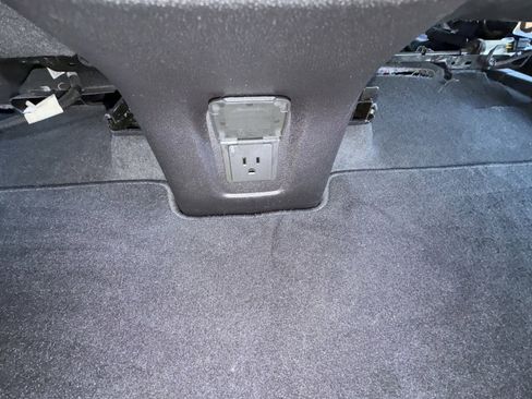 Used 2018 GMC Terrain SLT w/ Preferred Package image 22