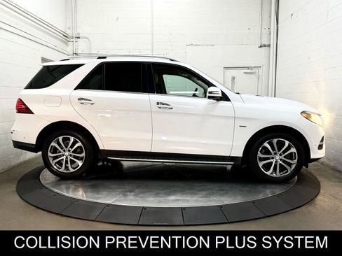 Used 2016 Mercedes-Benz GLE 550e 4MATIC image 11