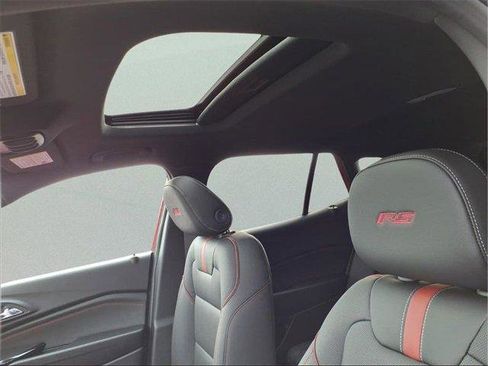 New 2026 Chevrolet Trax RS w/ Sunroof Package image 18