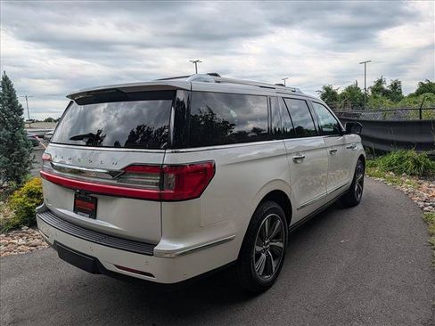 Used 2019 Lincoln Navigator L Reserve w/ Cargo Package AWD/4WD image 5